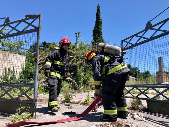 Más de 150 efectivos se capacitaron para combatir incendios de grandes dimensiones