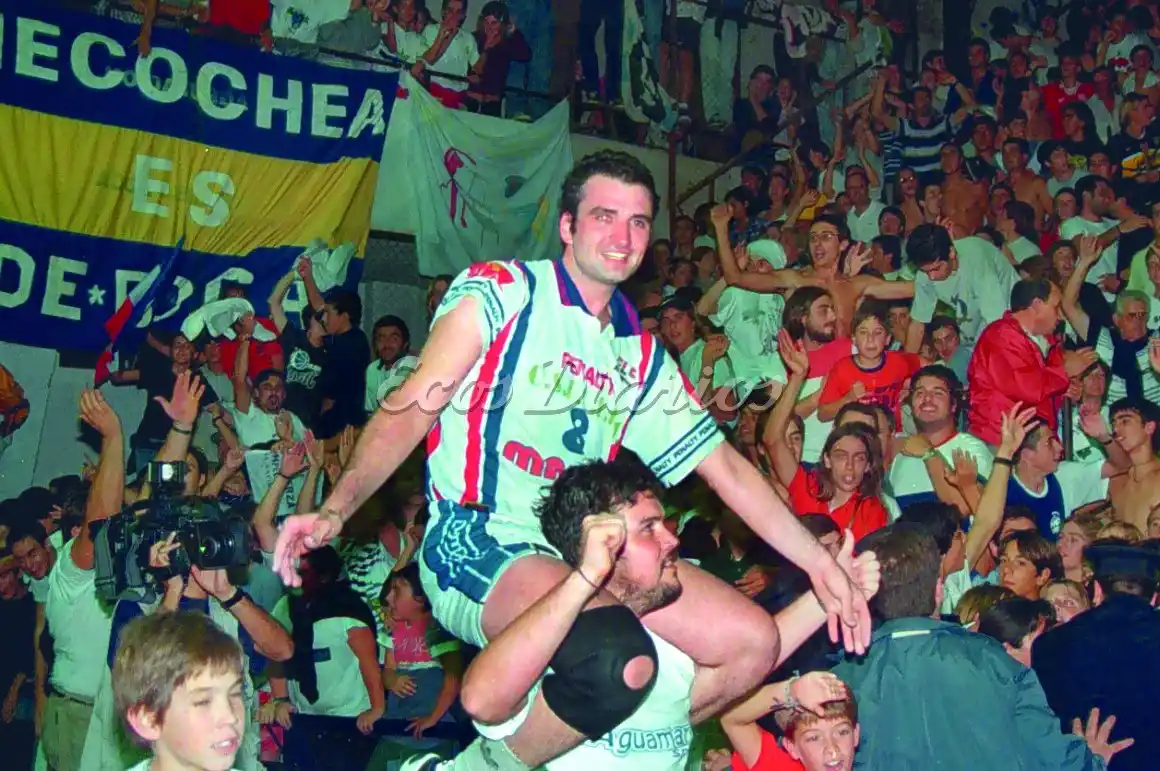 En andas. Osvaldo Amitrano, capitán de Luz y Fuerza