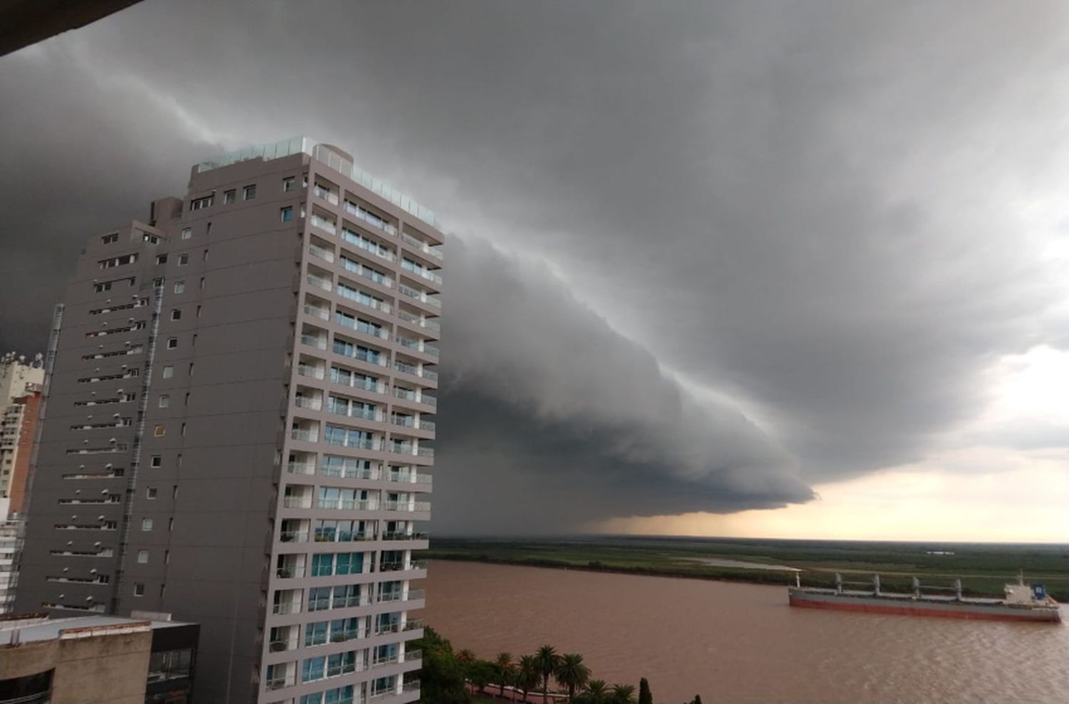 Rosario bajo alerta amarillo: qué le espera a la ciudad a menos de una semana del fuerte temporal