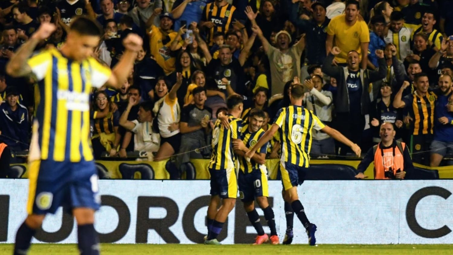 En la previa del clásico rosarino, Central goleó a Gimnasia 3-1 y alimenta la ilusión de su gente