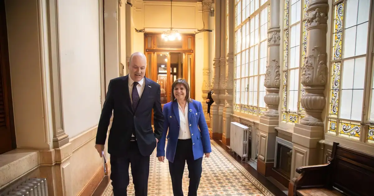 Federico Sturzenegger y Patricia Bullrich.
