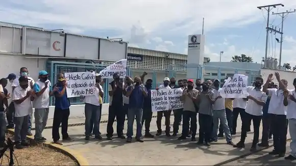 Trabajadores de Inlaca en Carabobo exigen reactivación de la planta