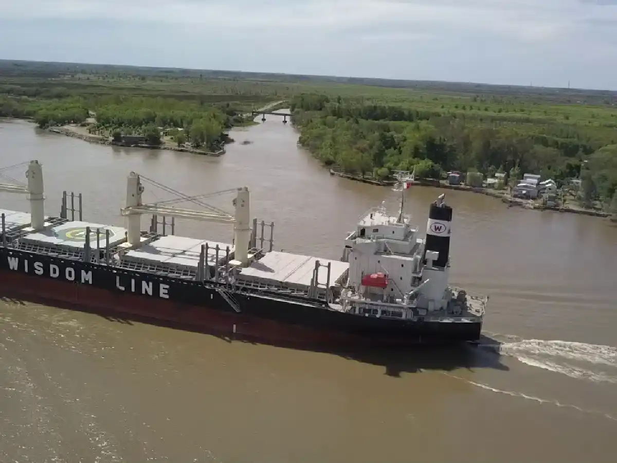 Lozano respaldó a Taiana en el pedido de informes sobre la concesión de la vía navegable troncal