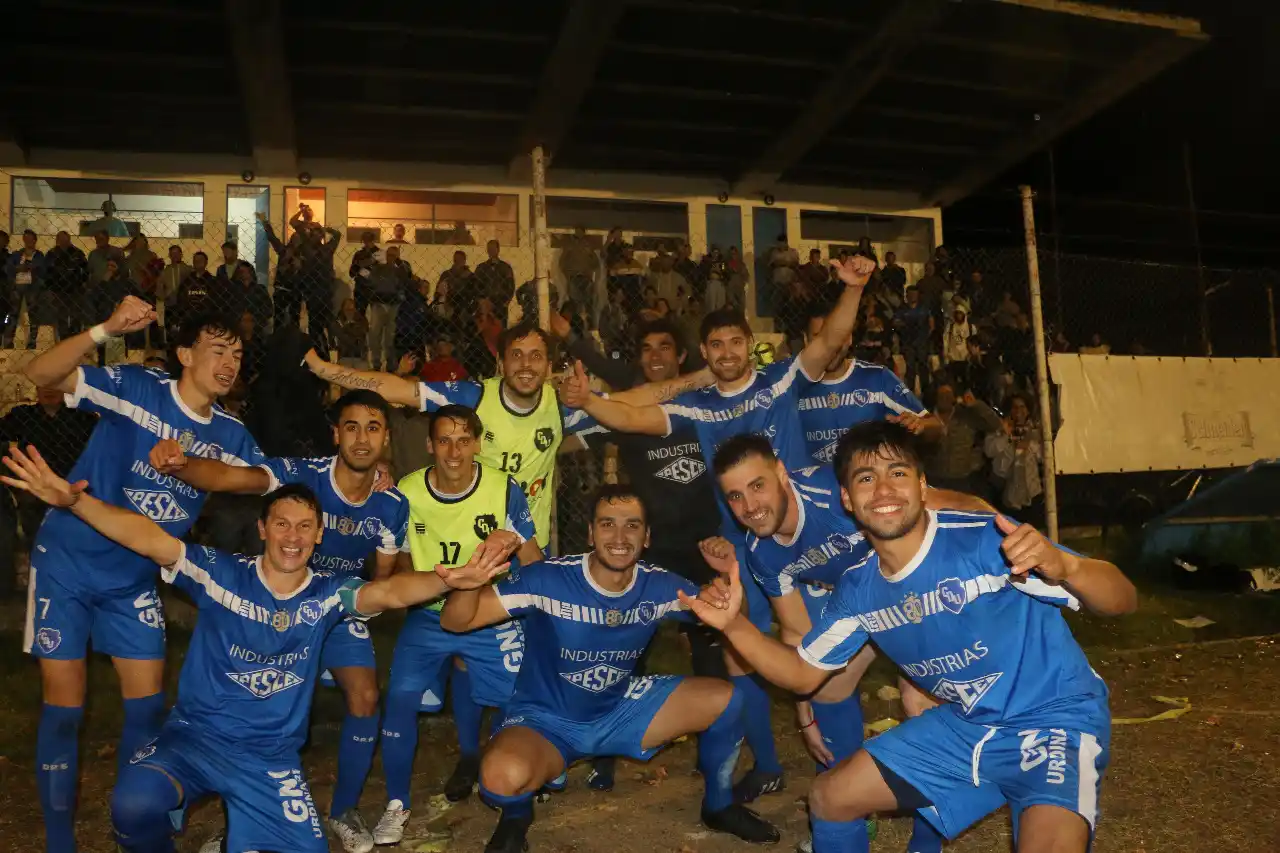 Juventud Unida y Deportivo Urdinarrain definirán la Copa Ciudad de Gualeguaychú