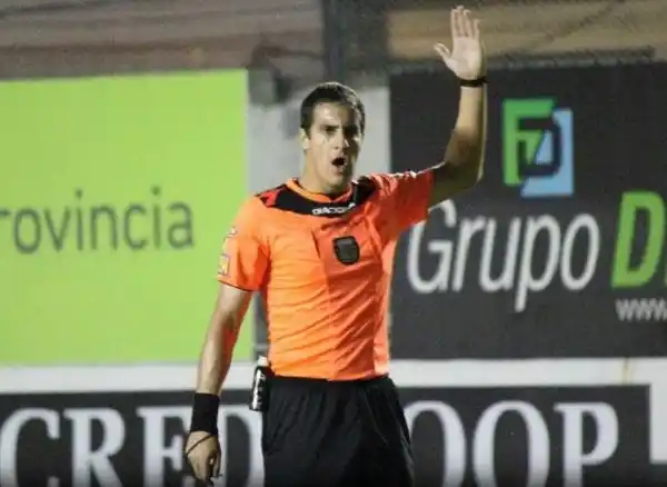 Pablo Echavarría dirigirá el trascendental partido de Juventud frente a Agropecuario