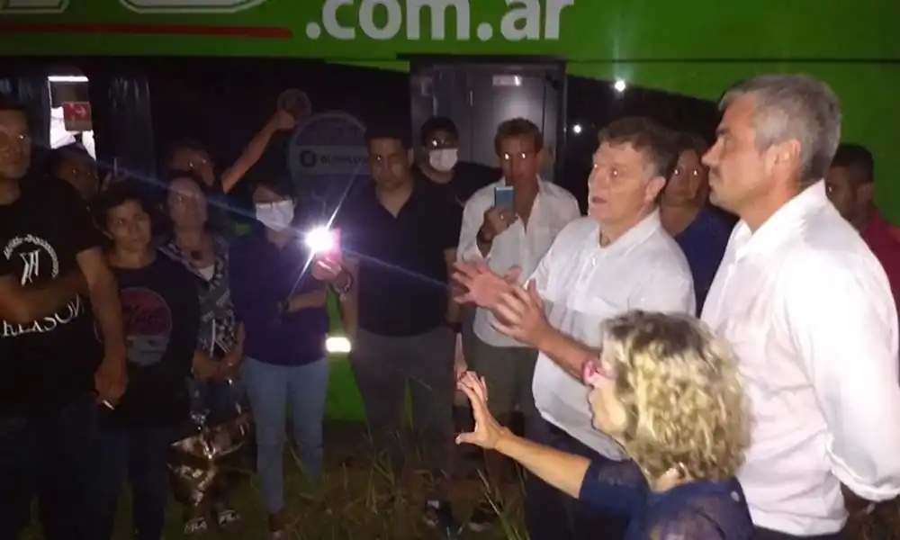 Coronavirus: Mujer bahiense que volvió de España fue escrachada en micro y obligada a internarse en Olavarría