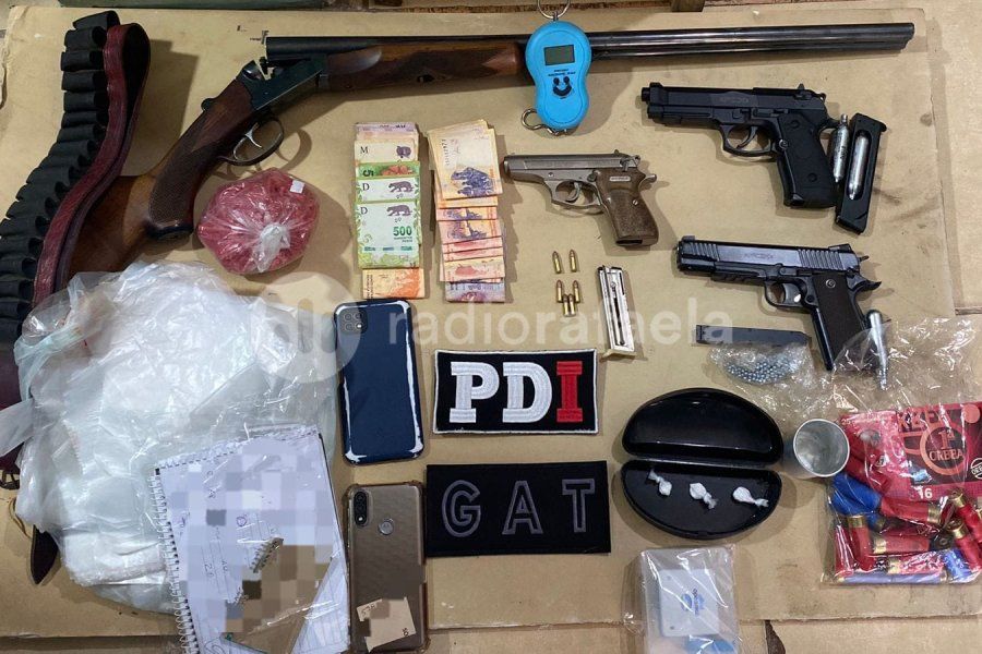 Detuvieron a una pareja con antecedentes por tenencia de armas y venta de estupefacientes
