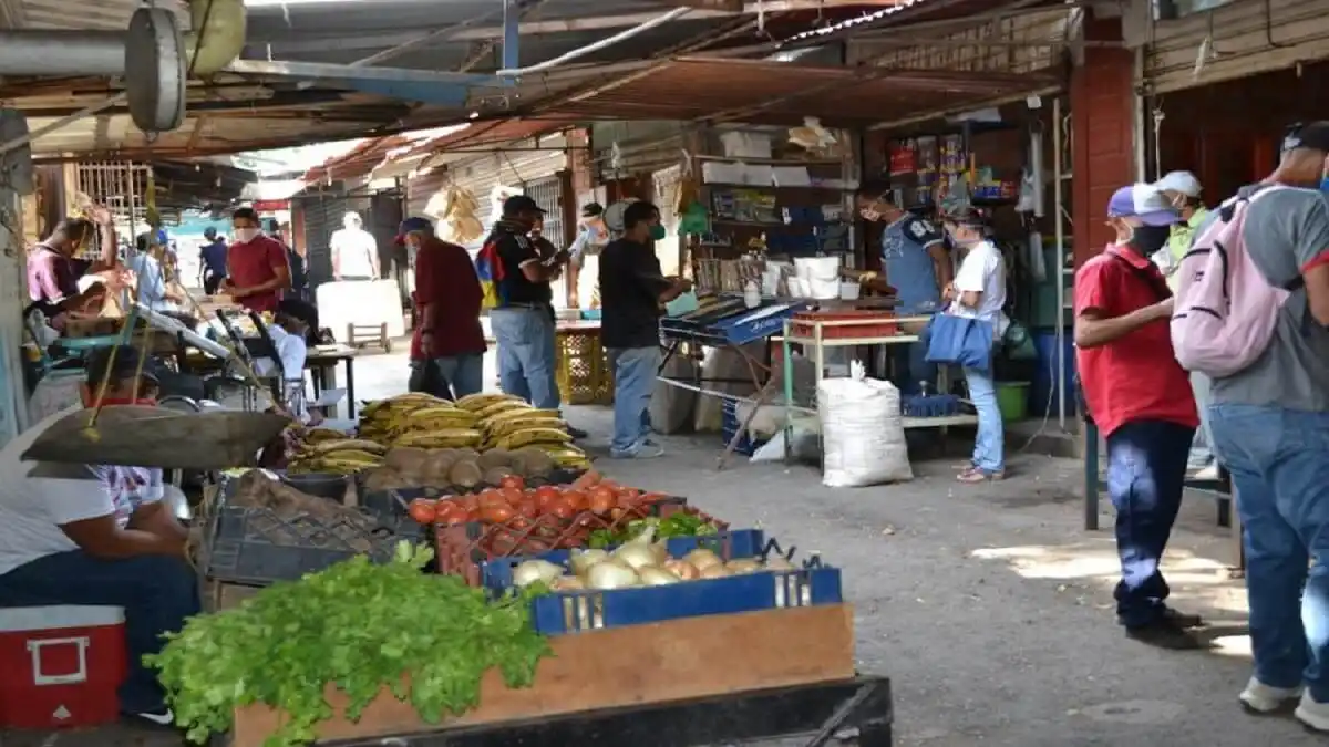 ¡SOLO COMPRA LO QUE NECESITA! Cómo la crisis cambió los hábitos de consumo del venezolano