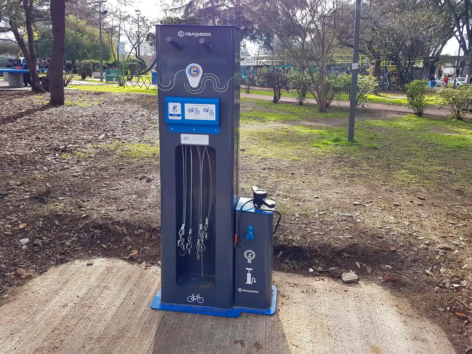 Propuesta: inflador público y candados para las bicis