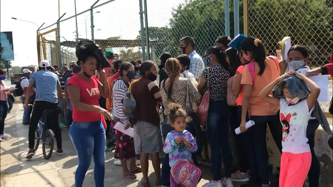 UN SUPLICIO viven en Lara para renovar partida de nacimiento y lograr cédula de los niños