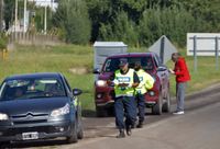 Personal policial y de salud iniciaron los controles sanitarios en las vías de acceso 