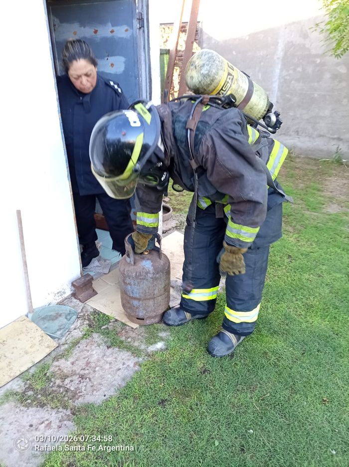 Una vecina sufrió una grave intoxicación por gas y tuvo que ser trasladada a una clínica - 1