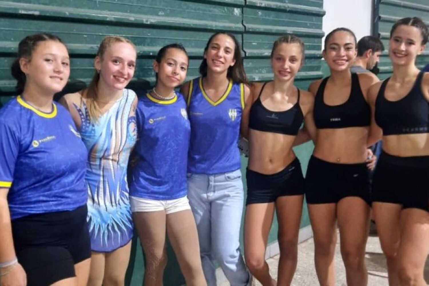 Gran performance de patinadoras de Almagro