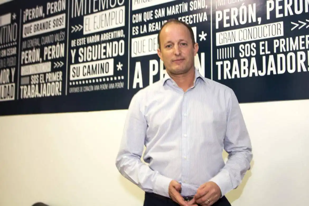 Martín Insaurralde confirmó que dio positivo a covid-19