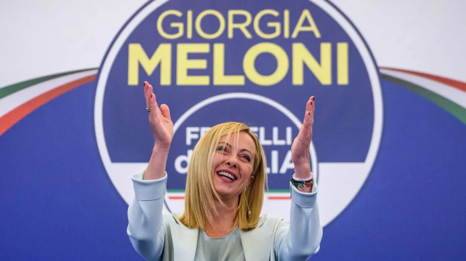 Ultraderecha vuelve al poder en Italia con una heredera política del fascista Mussolini
