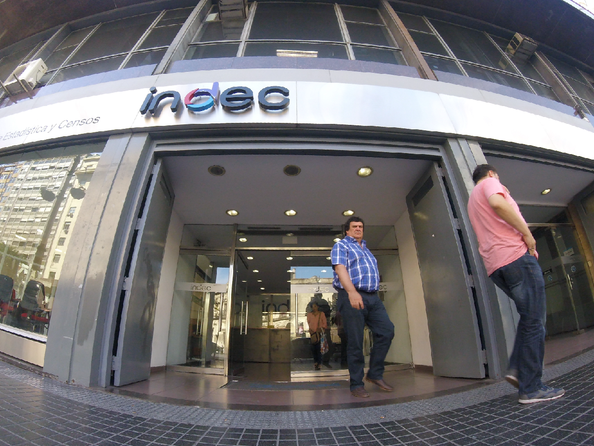 Hay casi 342 mil empleados públicos en el Estado Nacional