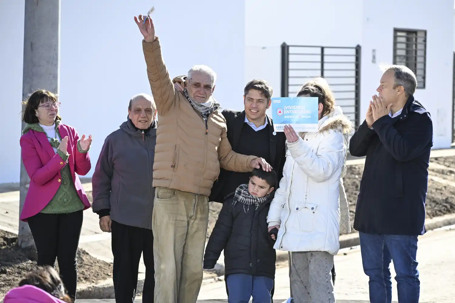 Kicillof y Magario entregaron viviendas