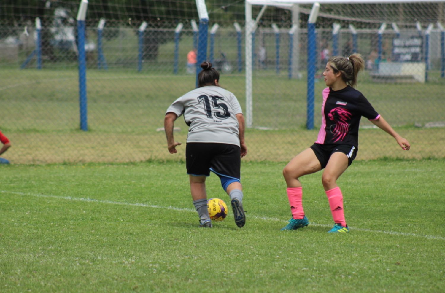 Fútbol femenino: Ciudad Persa sigue en Primera