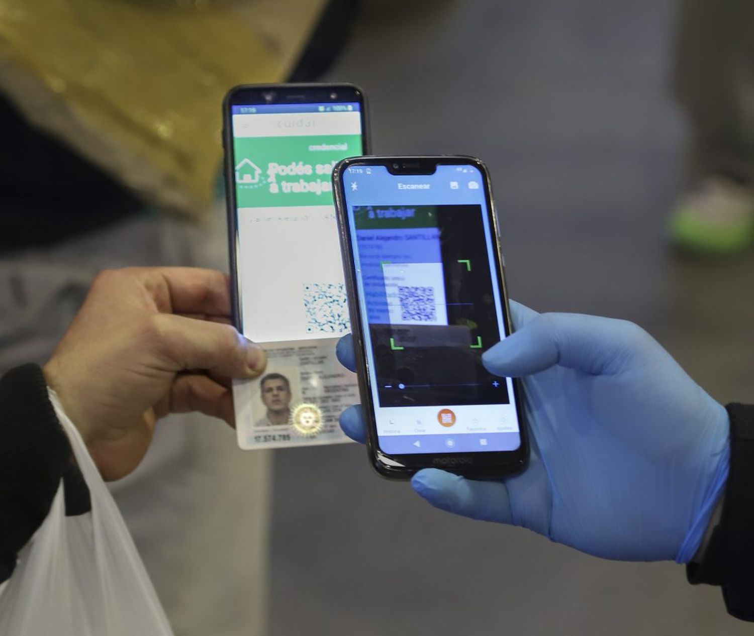 El Gobierno publicó el DNU y tienen vigencia las restricciones