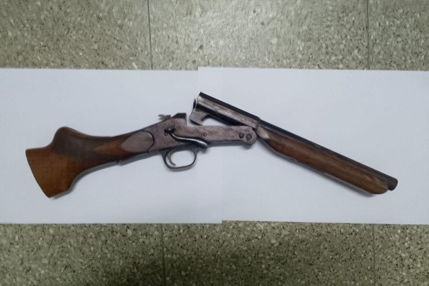 Arma secuestrada.