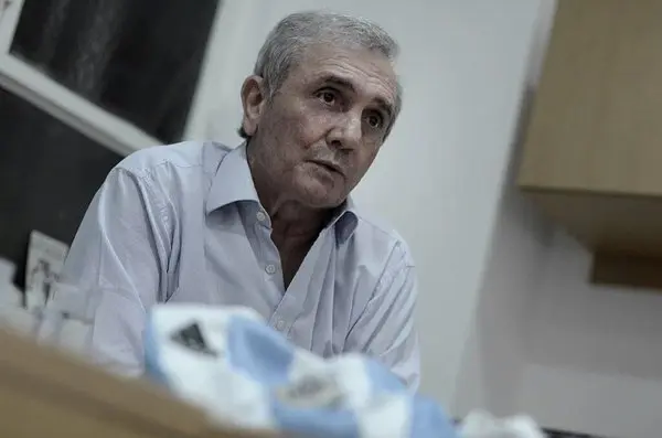 Último adiós al "Mariscal": Velan los restos de Roberto Perfumo en Sarandí