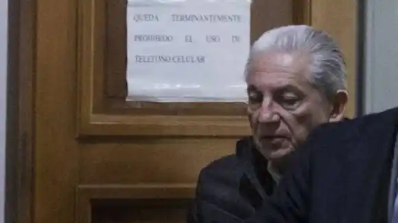 Le otorgaron libertad condicional a un periodista y exfuncionario de la región condenado por abuso sexual