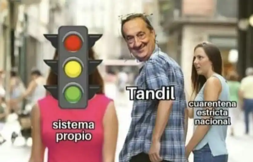 Tras los anuncios municipales, los memes invadieron las redes