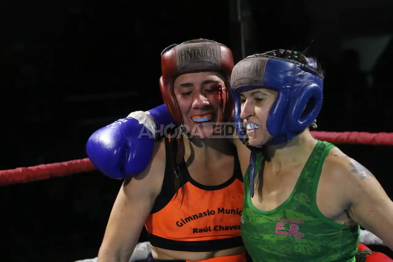 Se desarrolló un nuevo festival de boxeo en Gualeguaychú: cinco peleas atractivas y una exhibición de primer nivel