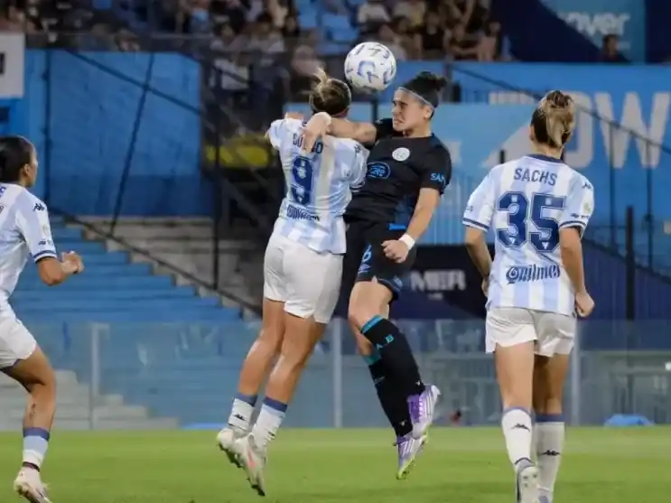 La Academia venció 1 a 0 a las Piratas en la ida de la final femenina de 1° Div.