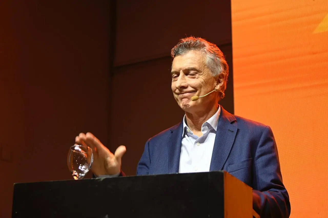 Macri y el dilema de enfrentar o unirse a los libertarios.