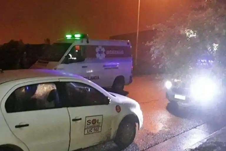 Atacaron a "culatazos" a un remisero para robarle el celular y 500 pesos