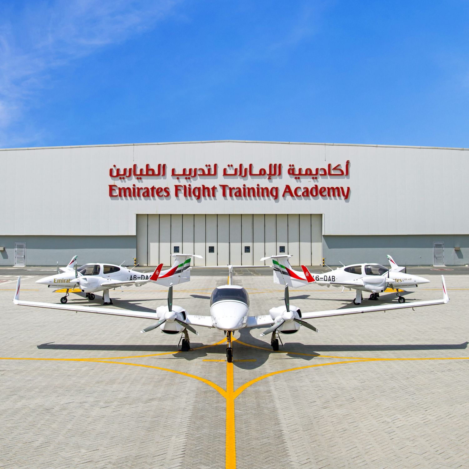 Emirates Flight Training Academy incorpora aviones Diamond DA42-VI a su programa de formación de cadetes