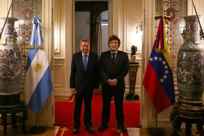 Edmundo González Urrutia y Javier Milei. (Presidencia)