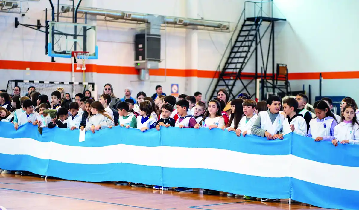 Atractivo. Acto de promesa de lealtad a la Bandera Nacional