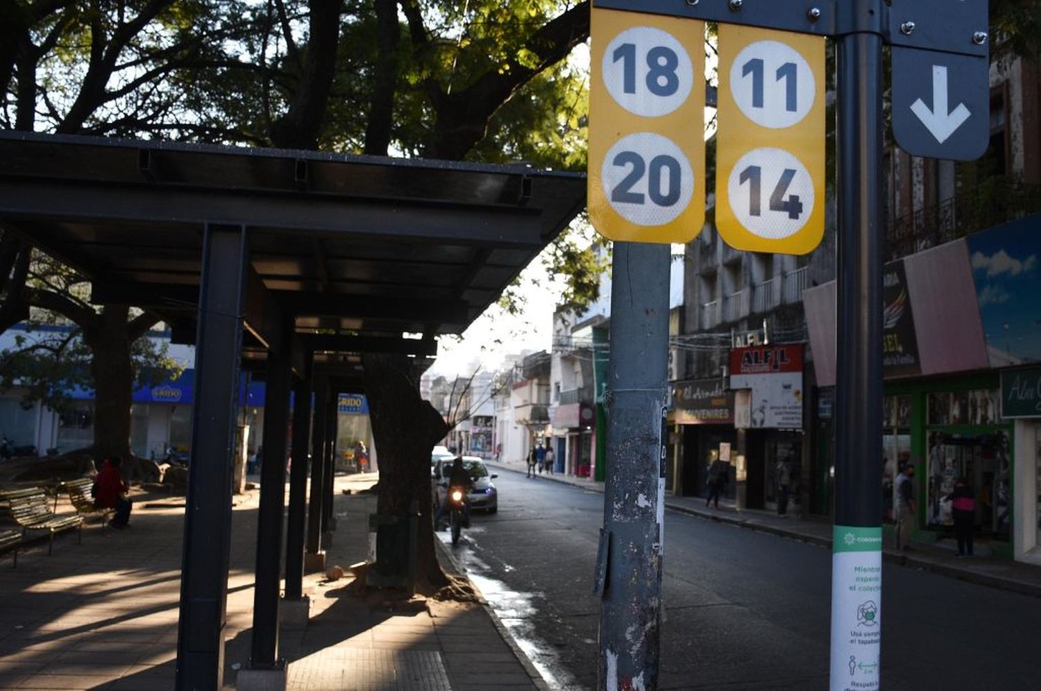 Colectivos: este lunes los representantes se reúnen para intentar frenar el paro