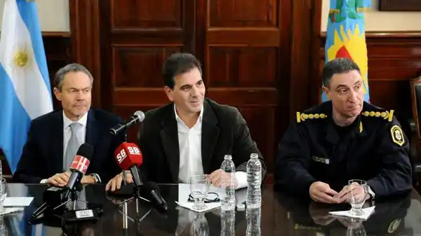 José López intentó sobornar a la policía