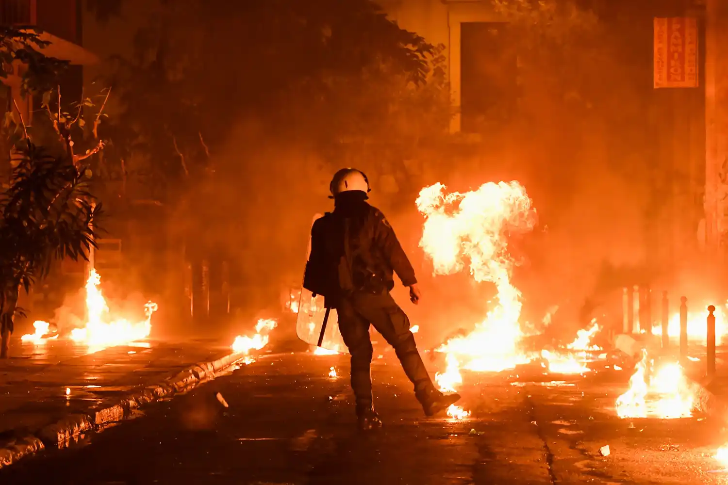 Protesta ciudadana contra Macron en Francia por el aumento de los combustibles