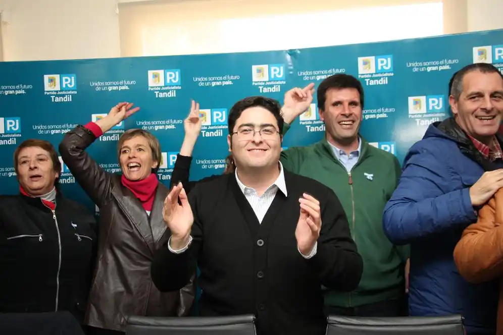 Pablo Bossio anunció la lista local, pero fue modificada sobre el cierre