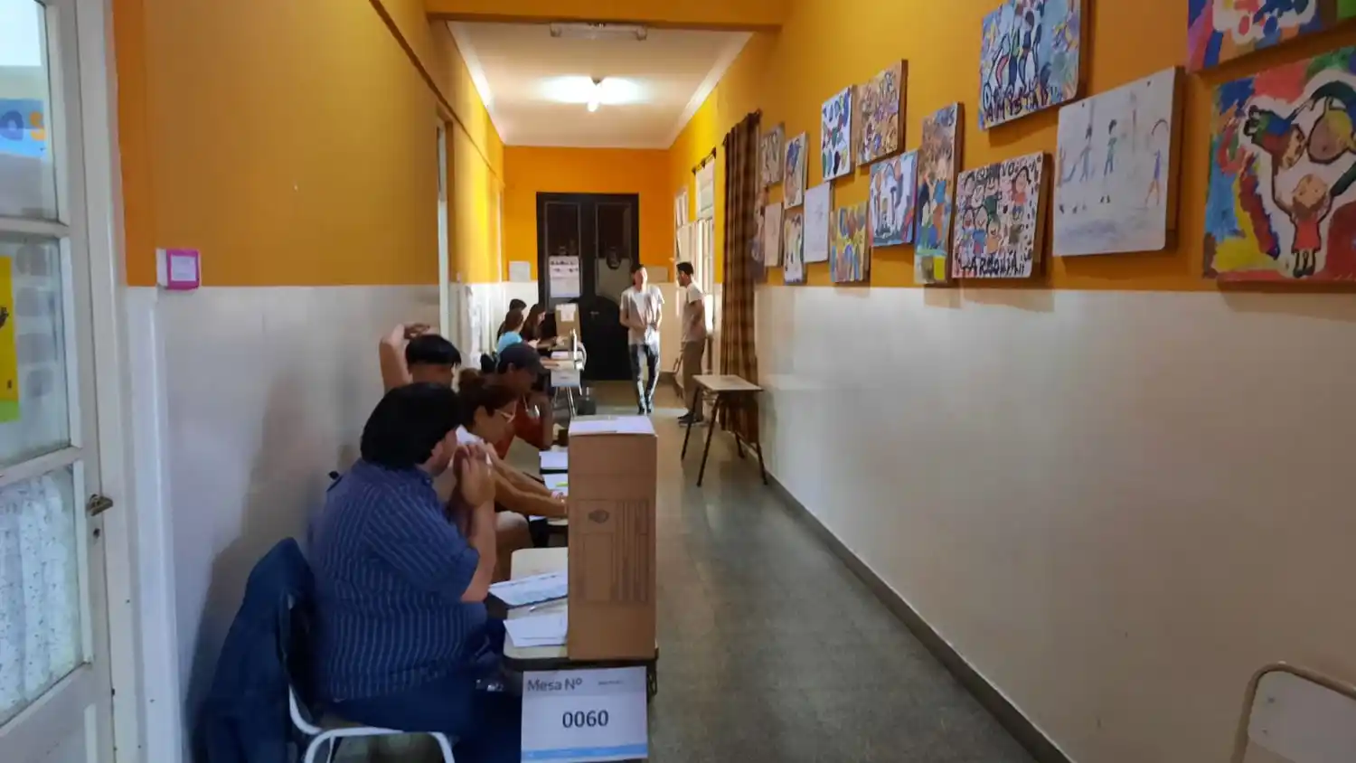 Massa o Milei: cerraron los comicios y comienza el recuento de votos
