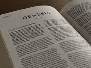 Cómo envejecer leyendo el Génesis