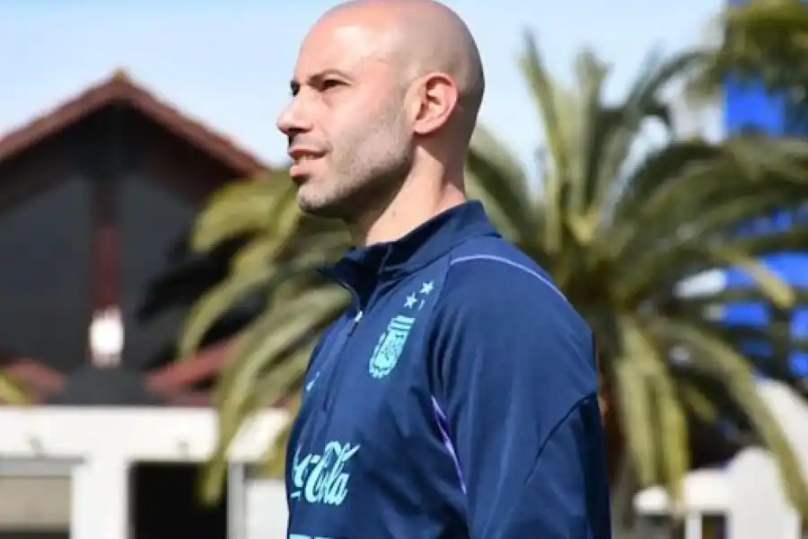 Mascherano confirmó la lista de jugadores Sub 23 que viajarán a Japón
