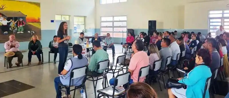 Mansilla: fortalecen la estrategia de gestión
integrada en la lucha contra el dengue