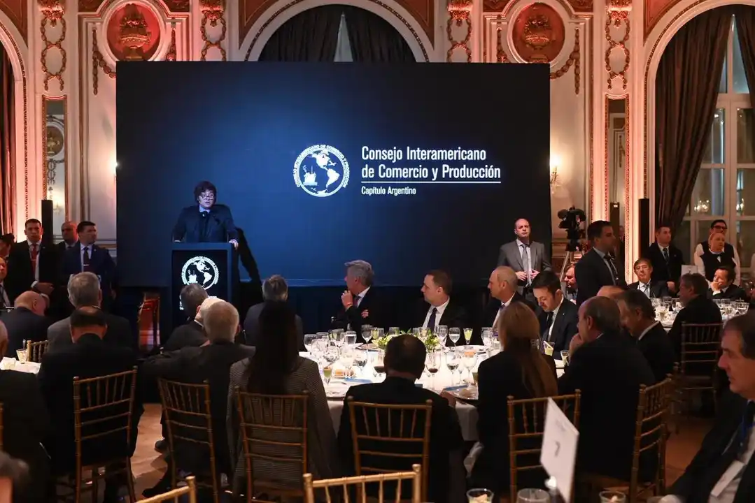 El presidente Javier Milei habló de los sucesos en  Lomas de Zamora, y habló de "burdas operaciones difamadoras" tras la difusión de los audios del extitular de ANDIS Diego Spagnuolo.