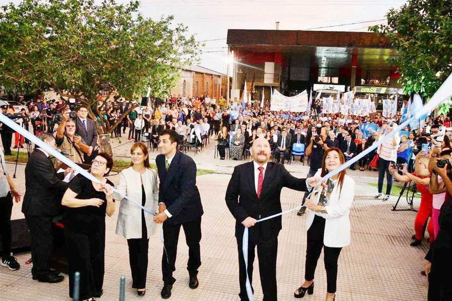 El hospital de día del barrio 2 de Abril,
un homenaje al Doctor Adolfo Lippmann