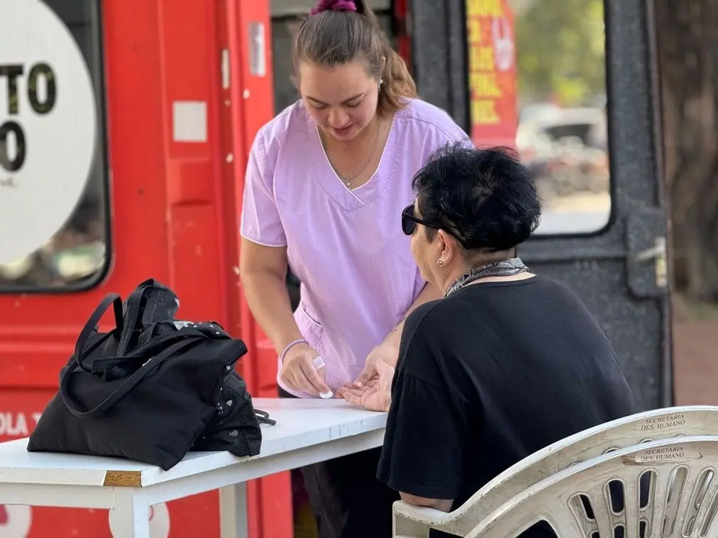 El Punto Sano se ubica en la Plaza 25 de Mayo