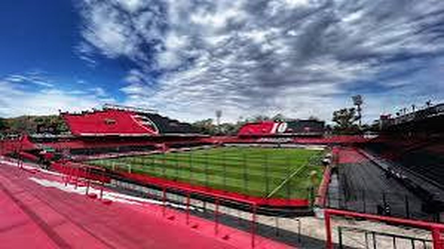 Cinco hinchas de Talleres fueron detenidos antes del partido contra Colón en Rosario