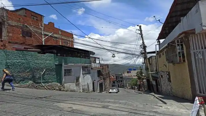 Isaías Medina se hunde en BASURA Y SEQUÍA