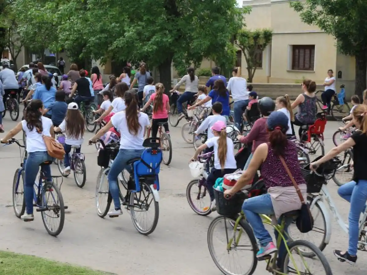 Realizan una nueva bicicleteada para la familia 