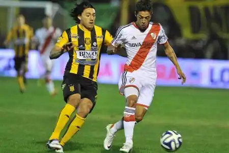 River empató con Olimpo 1 a 1 y ahora el único líder del torneo es Gimnasia