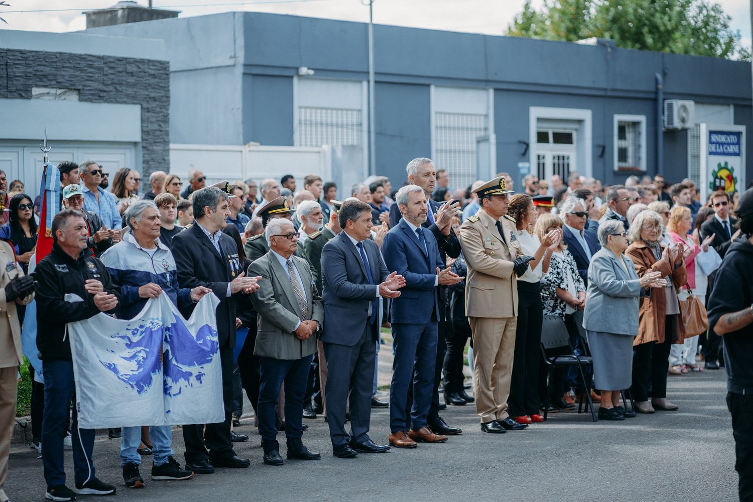 Rogelio Frigerio: "El mejor homenaje es sostener el reclamo de Malvinas"